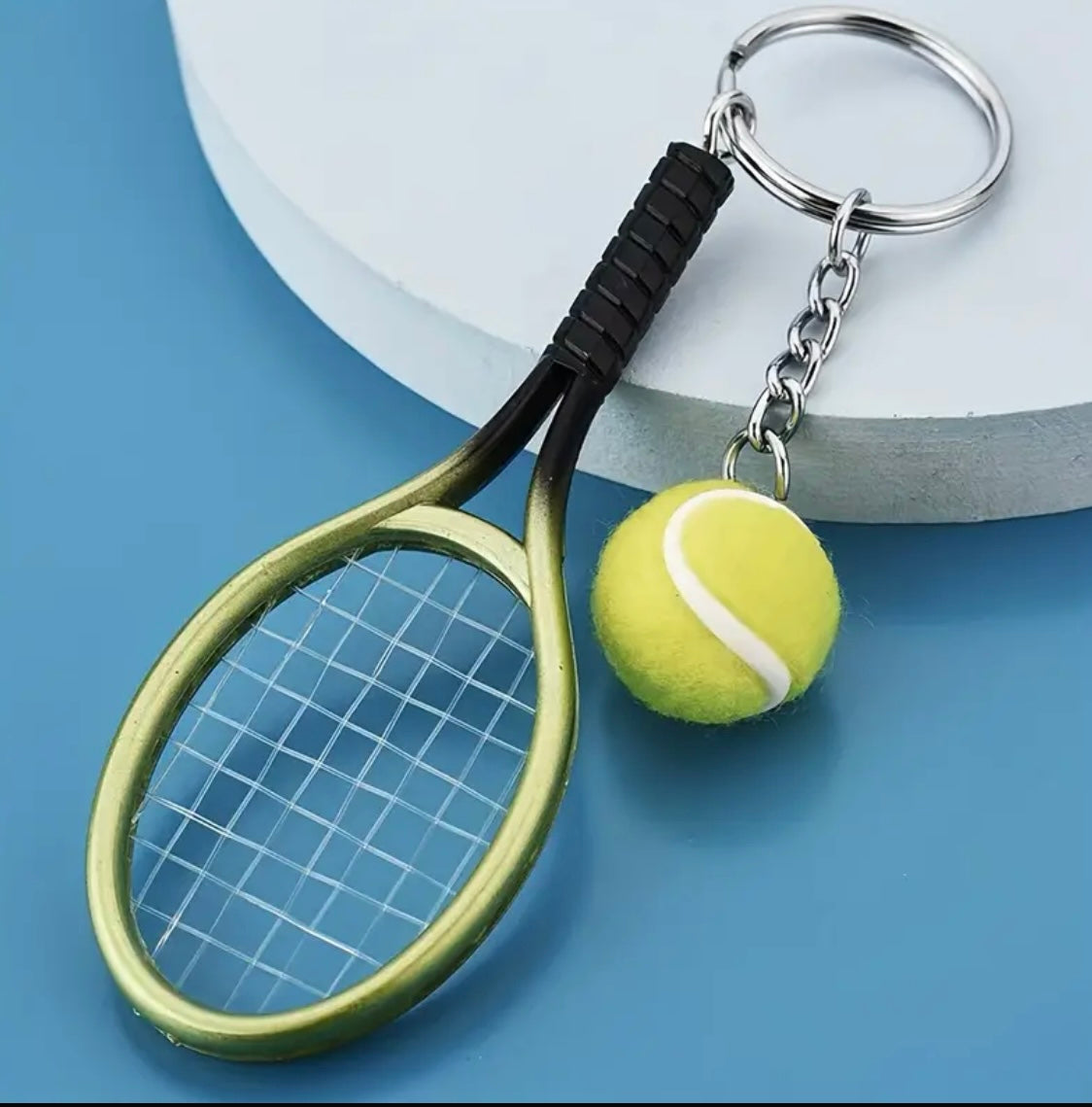 Tennis Ball and Racket Keychain – Perfect Accessory for Tennis Fans